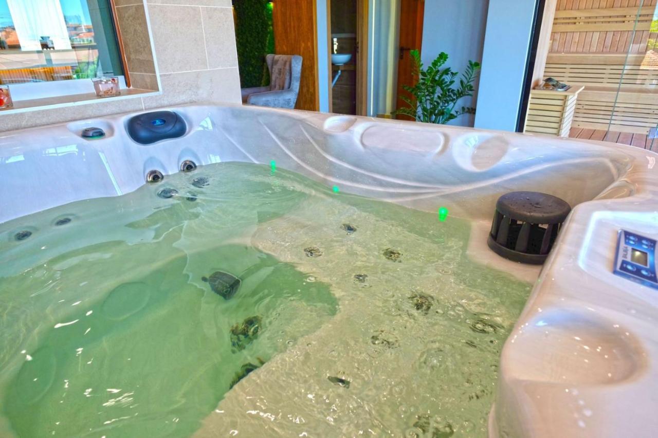 Paradise Hotel & Relax Center Pomorie Buitenkant foto