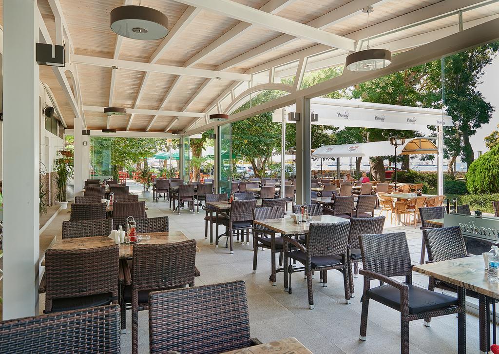 Paradise Hotel & Relax Center Pomorie Buitenkant foto