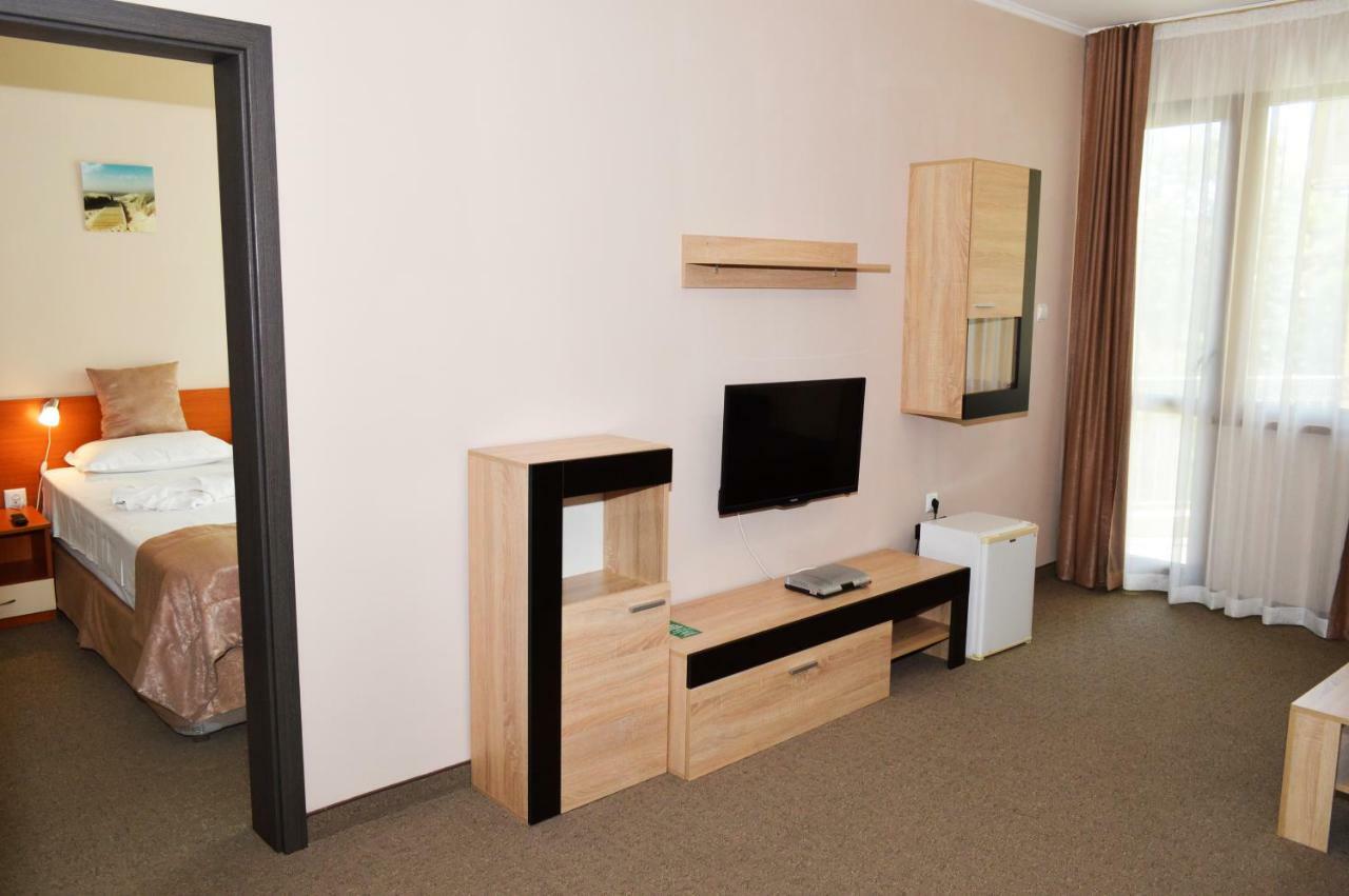 Paradise Hotel & Relax Center Pomorie Buitenkant foto